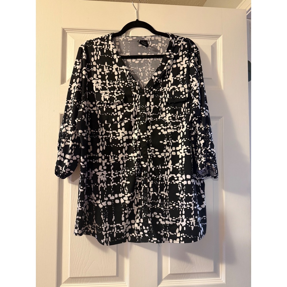 George Womens 2X 18W-20W Black White Abstract Button Down 3/4 Sleeve Tunic Top